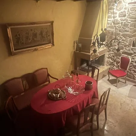 فيلة Venerato Traditional Kerasia (Crete)