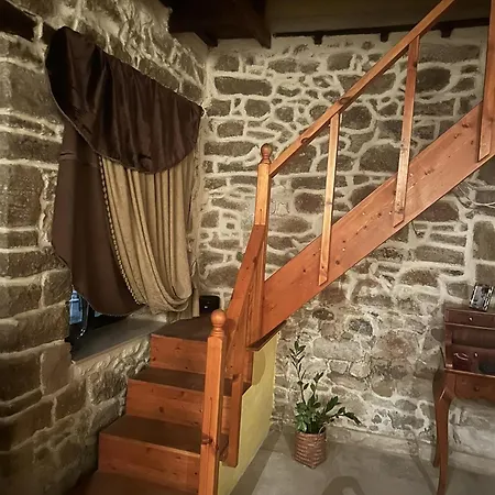 Venerato Traditional * Kerasia (Crete)